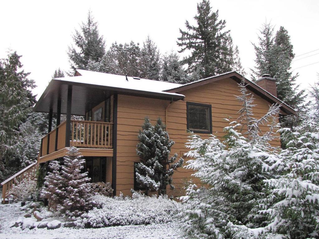 Shawnigan Lake Bed And Breakfast Exterior foto
